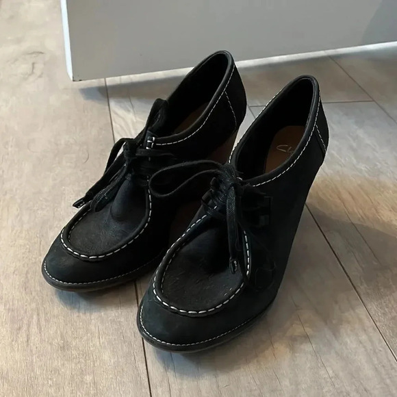 CLARKS Suede Wedge Loafers, Size 8 - Picture 2 of 5